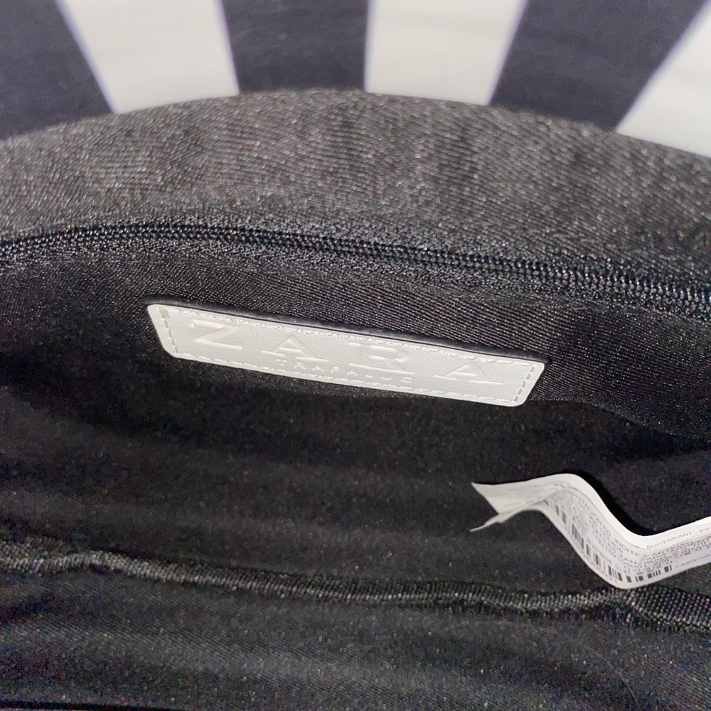 Zara - Black & White Crossbody Bag - Picture 4 of 10